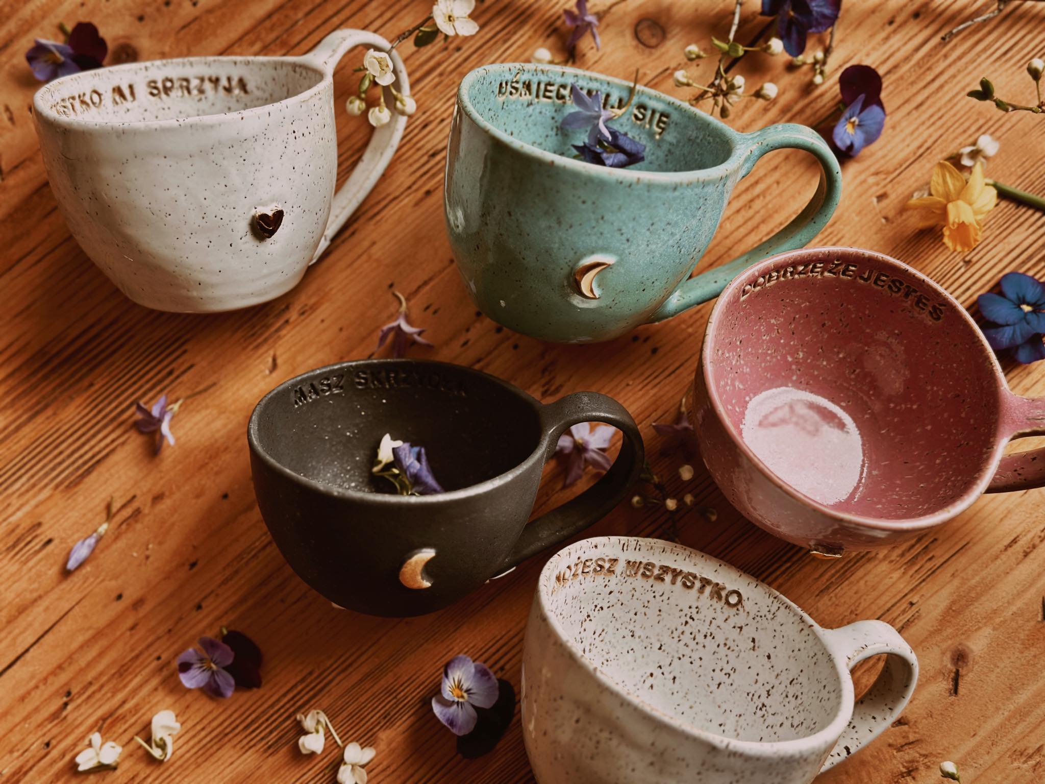filiżanki ceramiczne